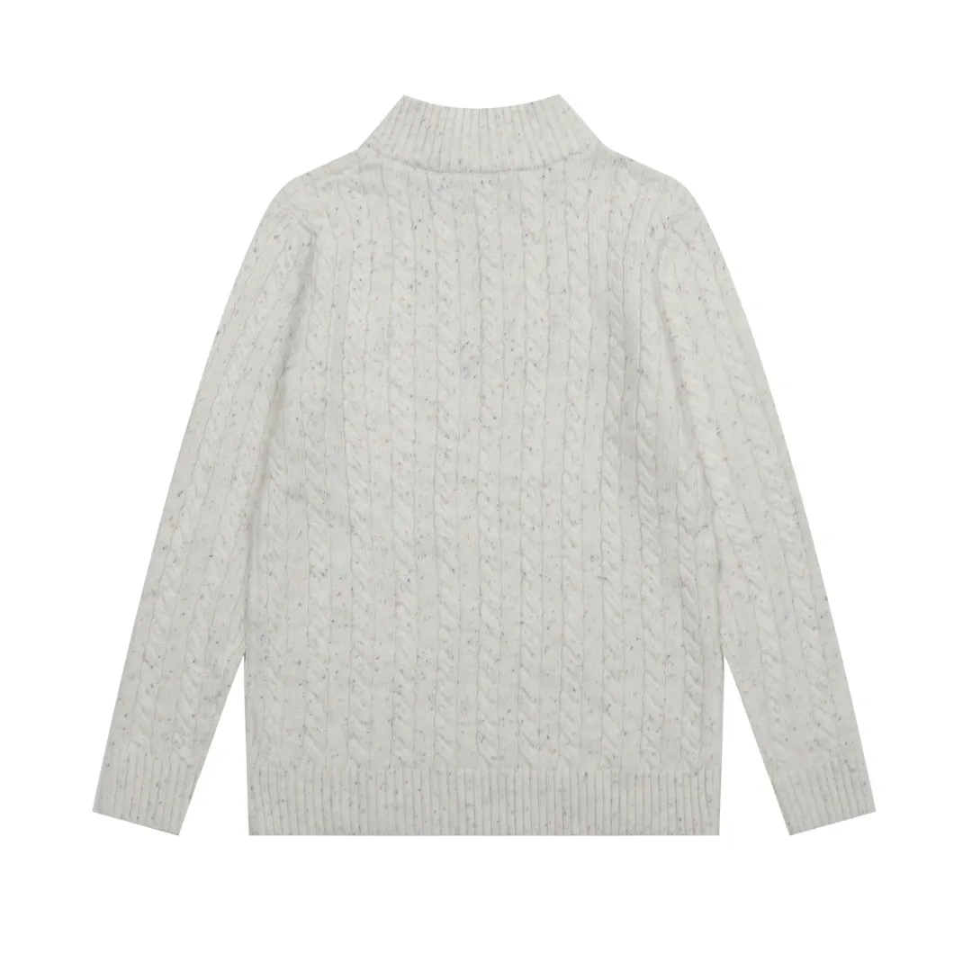 🅿️250 "Top quality" Style number: DS038# [Ralph Lauren wool blend pony embroidery logo twist knitted half-zip sweater] ✅Ralph Lauren gradient multi-color dot versatile couple's knitted half-zip pullover sweater ✅15% Merino cotton wool 85% wool blend Customized laser buttons Clean and clear texture ✅ZP quality 1:1 version Scan the code to enter the GF website Counter quality ✅Details and quality are the only one in Guangzhou. Imported quality wool, focusing on high-end, cost-effective. Needless to say good quality. ✅Restore the original version. The maximum size can be worn up to 160 pounds. Loose, comfortable and stress-free. ✅Zip down the lapel. Pull up the zipper to the half-high collar. Easy to wear with any style. Christmas red